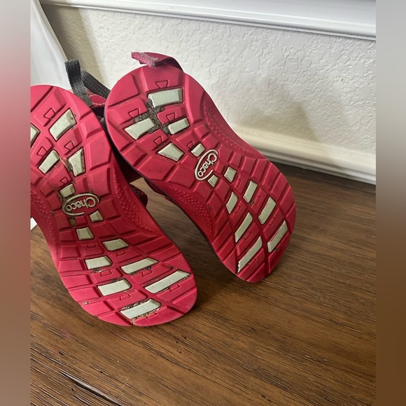 Girls Chaco Size 1 - Picture 7 of 7